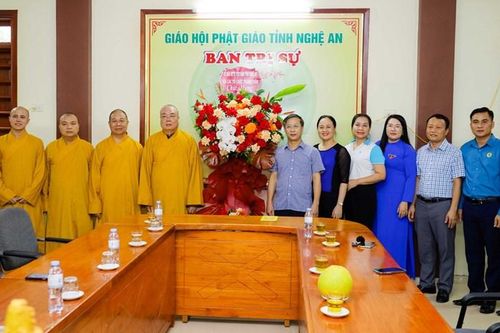 MTTQ tỉnh chúc mừng Ban Trị sự Giáo hội Phật giáo Nghệ An nhân lễ Vu Lan
