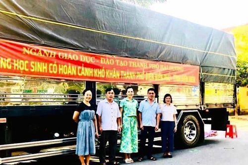 Hải Dương tặng quà học sinh 5 xã khó khăn ở Điện Biên Phủ