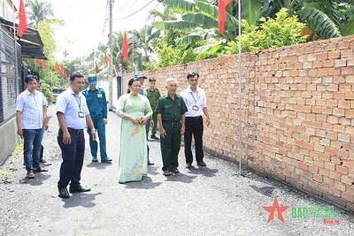 Quê hương 'Đất thép' trọn niềm vui đón Tết Độc lập