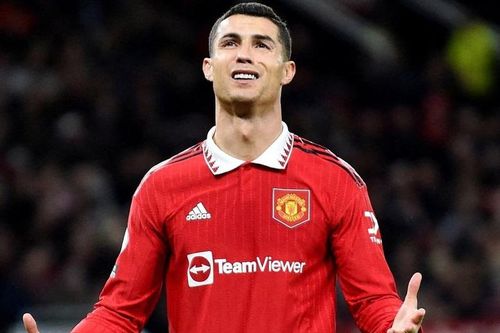 HLV tuyển Bồ Đào Nha tiết lộ lý do triệu tập Ronaldo