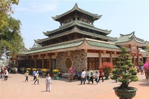 Miếu Bà Chúa Xứ núi Sam là Điểm du lịch tâm linh tiêu biểu châu Á - Thái Bình Dương