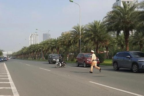 Đi xe đạp, xe máy vào đường cao tốc: Đừng đùa giỡn với tử thần!