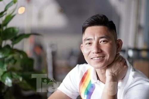 Những bí mật chưa từng kể về hành trình gian nan của thủ môn Văn Phong