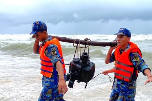 Mưa to, sóng lớn làm sạt lở nhiều khu vực bờ biển ở Phú Quốc