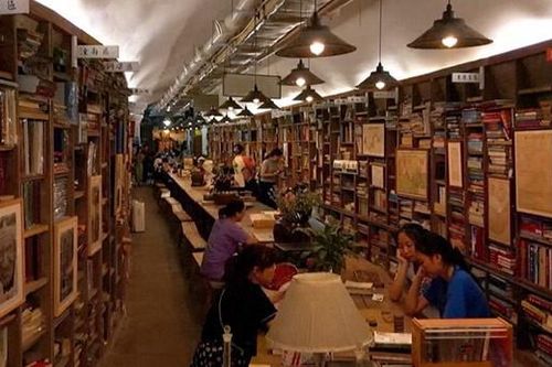 Những cách Trung Quốc biến hầm tránh bom thời chiến thành điểm hút khách du lịch
