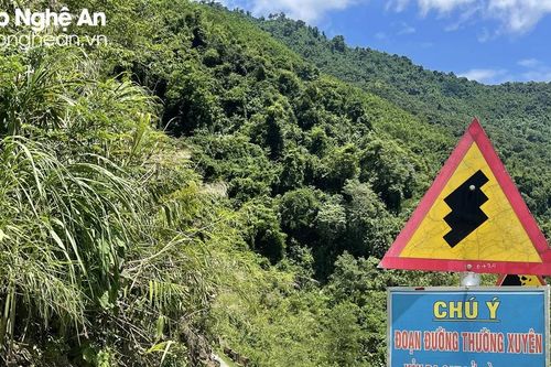 Sẵn sàng ứng phó với nguy cơ sạt lở ở huyện miền núi Tương Dương