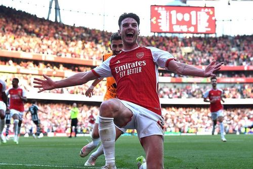 Premier League: Arsenal đánh bại M.U, Liverpool thắng tưng bừng