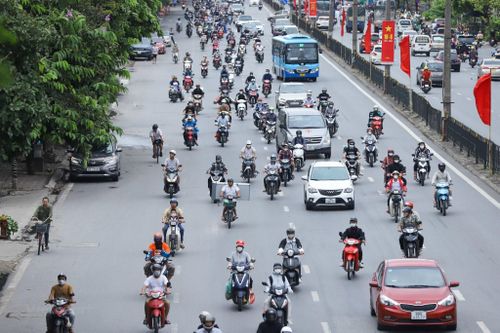 Người dân trở lại Hà Nội sau nghỉ Lễ 2/9: Các cửa ngõ khá thông thoáng