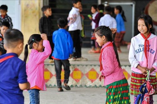 Học sinh vùng cao Mèo Vạc háo hức trở lại trường trước ngày khai giảng