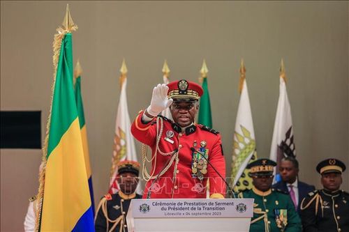 Gabon: Tướng Brice Oligui Nguema tuyên thệ nhậm chức 'Tổng thống chuyển tiếp'