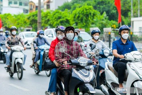 Người dân di chuyển thuận lợi vào Thủ đô ngày cuối nghỉ lễ 2/9