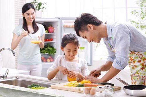 Khi đàn ông nấu nướng: Giữ lửa hạnh phúc