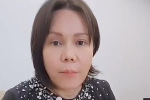 Phản ứng của Việt Hương khi bị mỉa mai 'lấy chồng bằng tuổi con'