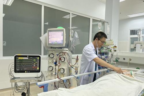 Bệnh viện Quân y 87 cứu sống bệnh nhân sốc nhiễm khuẩn nặng bằng kỹ thuật lọc máu liên tục
