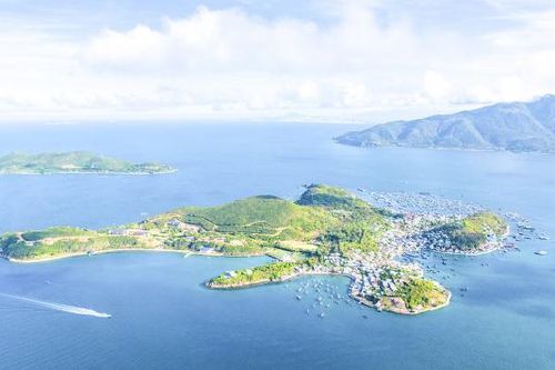 Bảo tồn, phát huy bền vững giá trị vịnh Nha Trang Kỳ 1: 'Chữa lành vết thương' cho hệ sinh thái biển