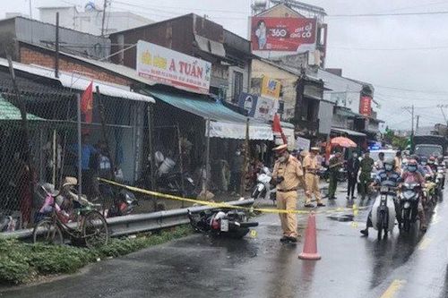 Vĩnh Long: Nam thiếu niên điều khiển xe máy gây tai nạn chết người