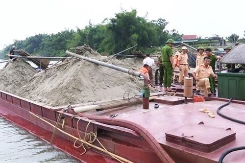 Hà Tĩnh siết chặt hoạt động khai thác khoáng sản