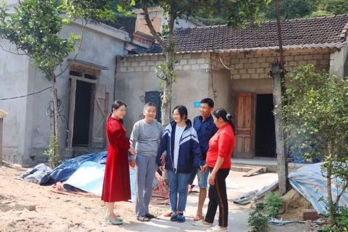 Chắp cánh ước mơ trở thành nữ chiến sĩ CAND cho nữ sinh nghèo hiếu học