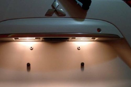 Không có đèn chiếu biển số có bị xử phạt?