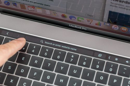 Tin không vui cho người dùng MacBook Pro 2017 Touch Bar