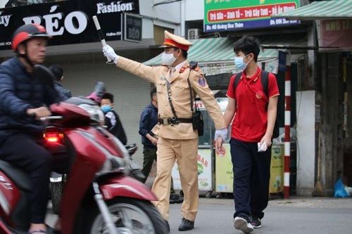 Không để học sinh nào lỡ khai giảng vì lý do giao thông