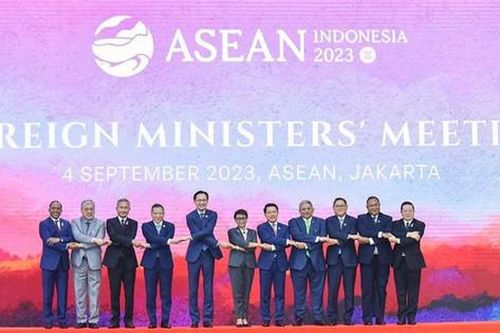 ASEAN tăng cường hợp tác, khẳng định vị thế tâm điểm tăng trưởng của khu vực
