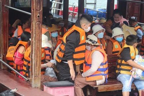 Hơn nửa triệu khách đến Khánh Hòa dịp nghỉ lễ 2/9