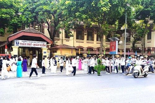 Trọn vẹn bình yên ngày khai trường