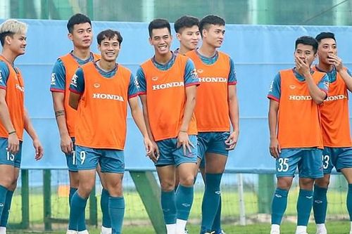 Văn Toàn, Công Phượng hội quân cùng đội tuyển Việt Nam