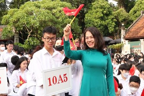 Lễ khai giảng của ngôi trường bền bỉ với phong cách '5 tự'