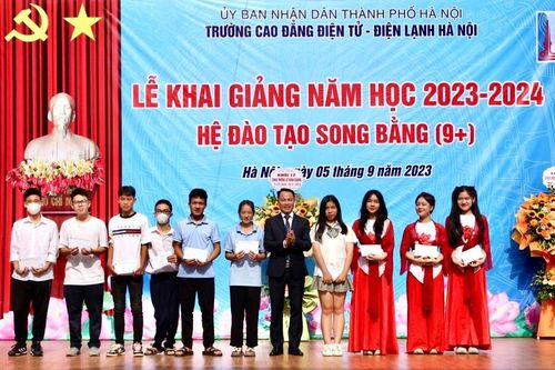 Trường cao đẳng khai giảng Chương trình 9+, ra trường có việc làm ngay