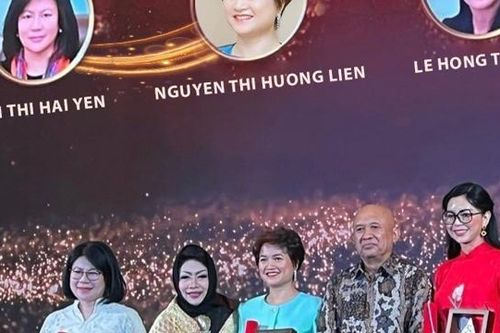 Tổng giám đốc Hanel Bùi Thị Hải Yến được ASEAN – AWEN AWARD 2023 vinh danh