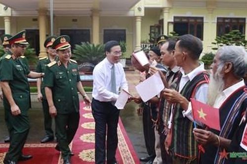 Chủ tịch nước Võ Văn Thưởng thăm và làm việc tại Binh đoàn 15