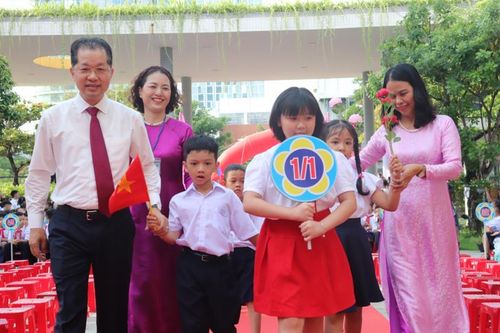 Lãnh đạo thành phố Đà Nẵng dự ngày hội khai giảng năm học mới 2023-2024