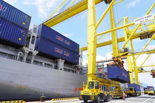 Chuyến tàu container đầu tiên kết nối Cảng Đà Nẵng đến Cảng Oakland (Hoa Kỳ)
