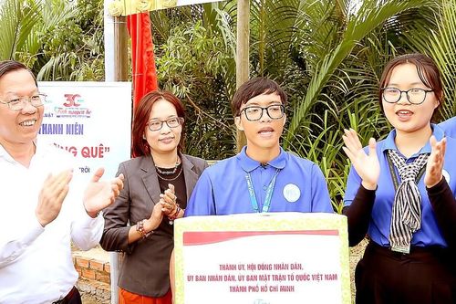 30 năm dấu chân tình nguyện - Bài 2: Tuổi trẻ TPHCM kế thừa và phát huy truyền thống