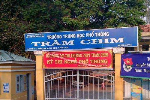Một hiệu trưởng ở Đồng Tháp tử vong khi đọc diễn văn khai giảng