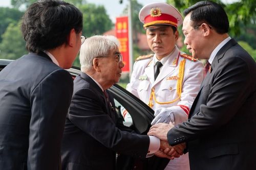 Chủ tịch Quốc hội Vương Đình Huệ đón, hội đàm với Chủ tịch Thượng viện Nhật Bản Otsuji Hidehisa