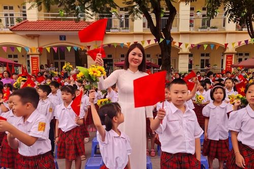 23 triệu học sinh cả nước náo nức khai giảng năm học mới