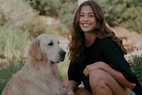 Các nàng WAGs đẹp 'mê mẩn' của Arsenal