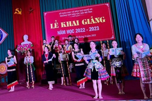Lễ khai giảng rực rỡ sắc màu