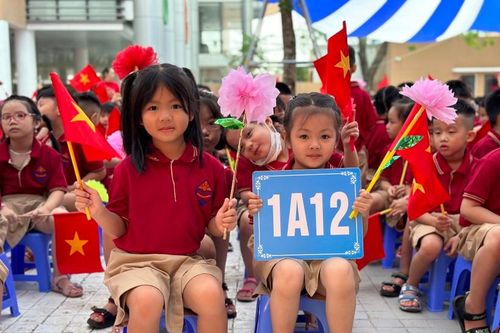 Những khoảnh khắc ấn tượng trong ngày khai giảng năm học mới