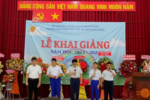 Xúc động lễ khai giảng tại ngôi trường đặc biệt Nguyễn Đình Chiểu