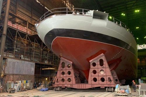 Tàu phá băng cỡ lớn Dự án 21180M thứ hai được khởi đóng