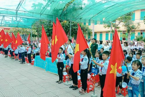 Hình ảnh ấn tượng trong ngày khai giảng tại Nam Định