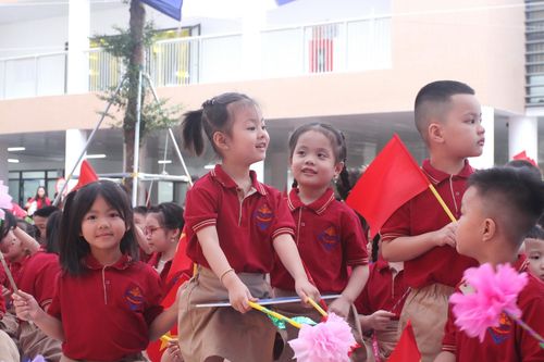Niềm vui đầu năm học mới bên những ngôi trường khang trang, hiện đại