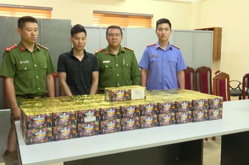 Bắt giữ 1 người ở Sơn La vì tàng trữ hơn 120kg pháo hoa nổ không rõ nguồn gốc