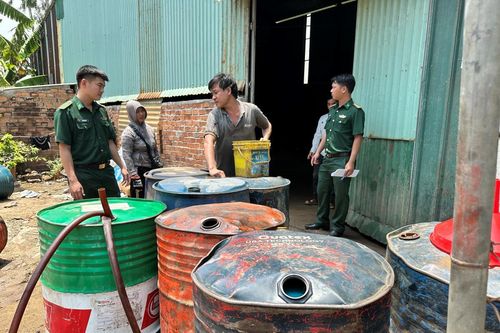 BĐBP Quảng Ngãi Ngãi tạm giữ hơn 2.000 lít dầu D.O không có hóa đơn