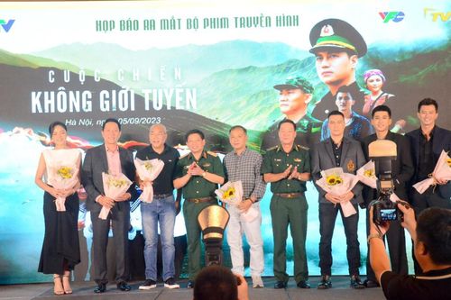 Họp báo ra mắt bộ phim 'Cuộc chiến không giới tuyến'