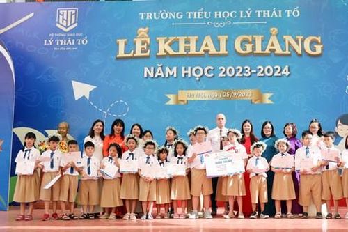 Hệ thống giáo dục Lý Thái Tổ khai giảng năm học mới